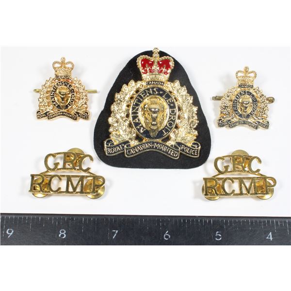#254 1980'S RCMP Cap Badge Collar Shoulder Set