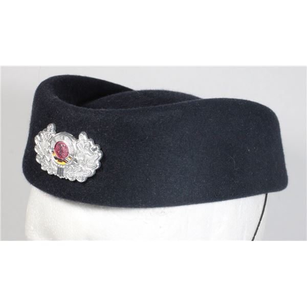 #285 East German Peoples Police Filzkappen