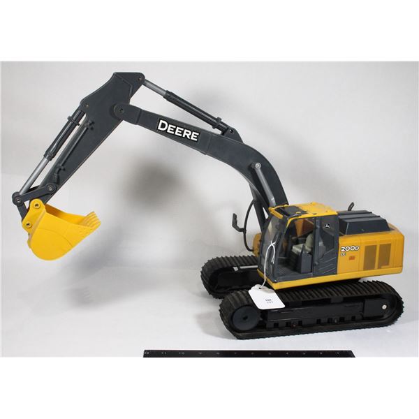 #355 ERTL John Deere 200D LC Digger w/ Sound works