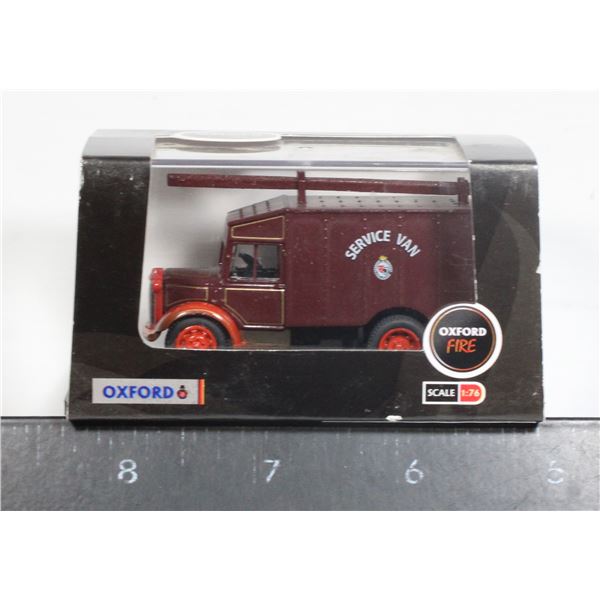 #380 1:76 Scale Oxford Fire Service Vehicle