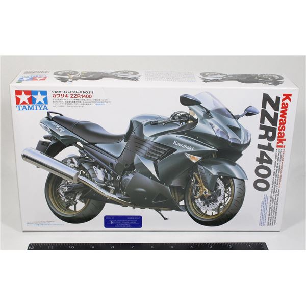 #433 Tamiya 1:12 Kawasaki ZZR1400 Motorcycle