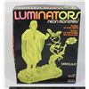 Image 1 : #435 Glowing Dracula Model Kit Worn Condition