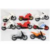 Image 2 : #589 Lot of 8 Lego Mini Figure Motorcycles