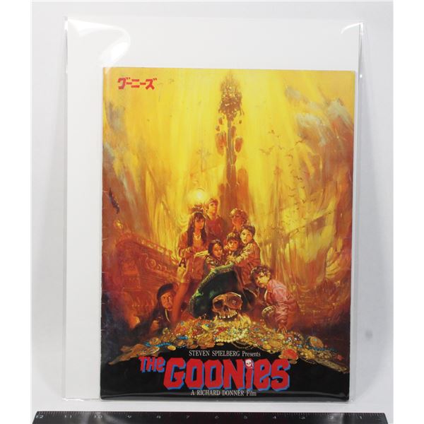 #763 1985 Japan Movie Promo Book The Goonies