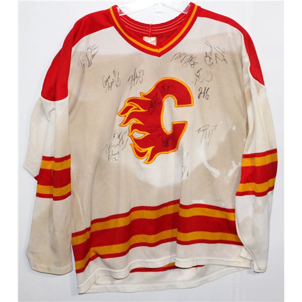 #851 Signed NHL Calgary Flames 80s Hockey Jersey