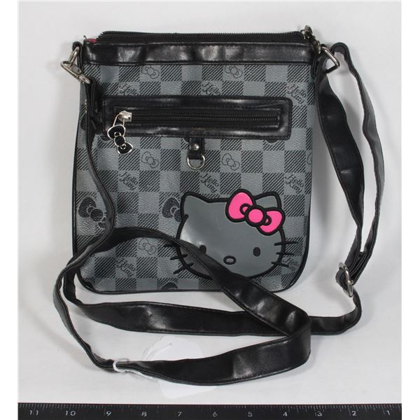 #879 Hello Kitty Purse 2012 Sanri