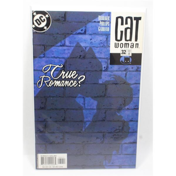 #1208 Detective Comics Catwoman #32 August 2004
