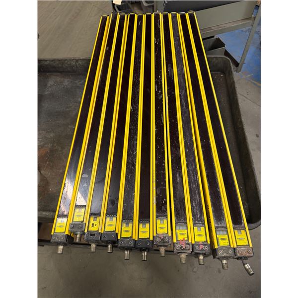 Lot of (11) Banner Light Bars