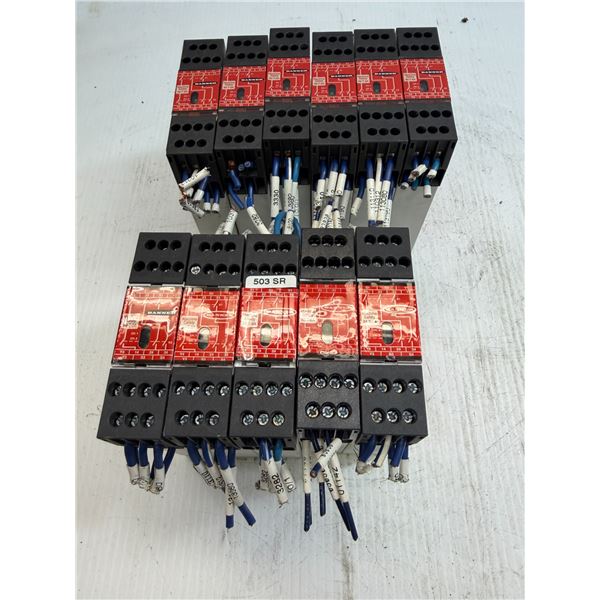 Lot of (11) Banner #IM-T-9A Modules