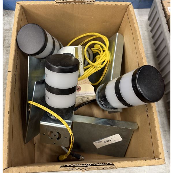 (4) Banner Stack Lights w/Mounting Panel