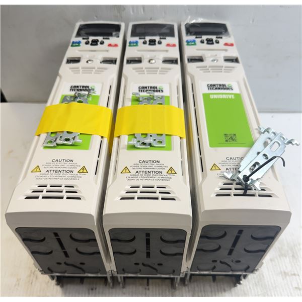 (3) Control Techniques / C&M Robotics #M700-03200106A101