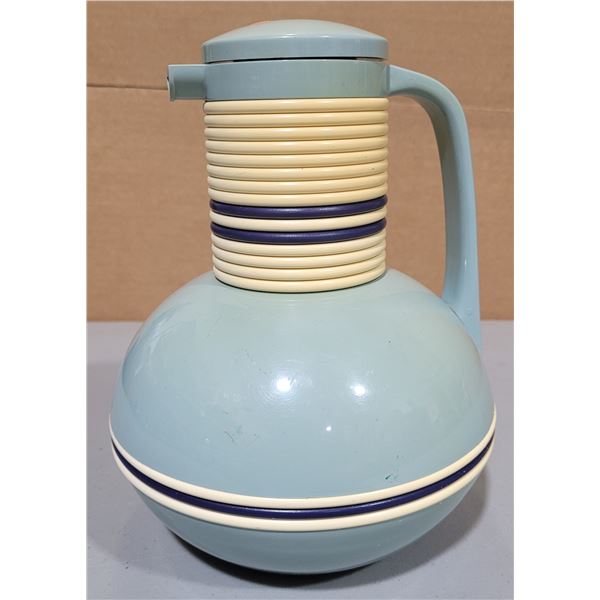 Corning Thermique Insulated Carafe