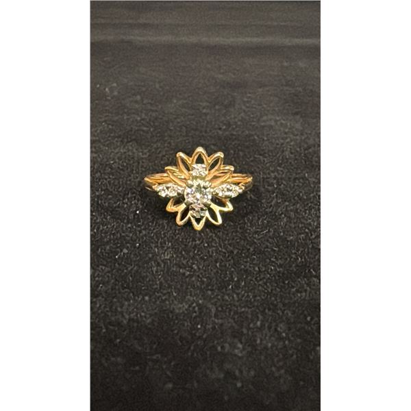 APPROX 14K LADIES RING SET WITH DIAMONDS (.01-.16CT, 2.2G)