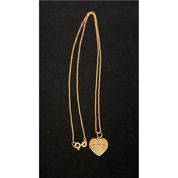 APPROX 10K CHAIN (22") WITH APPROX 10K HEART PENDANT (3.3G)