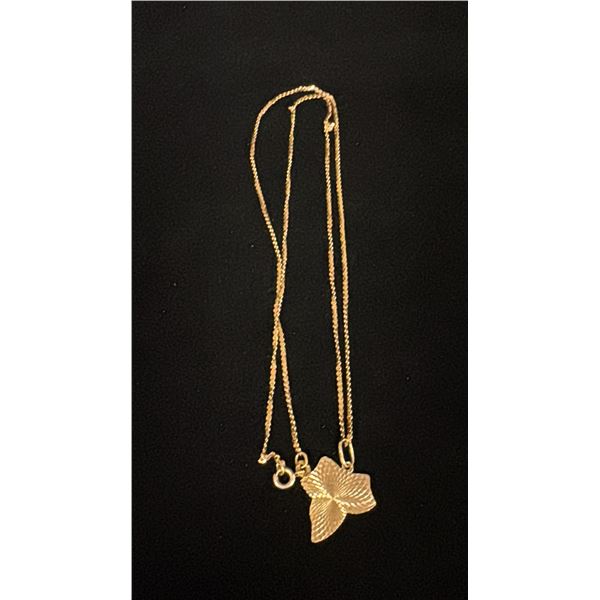 APPROX 10K CHAIN (20") WITH APPROX 10K FLORAL PENDANT (3.9G)