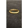 Image 1 : APPROX 18K LADIES WEDDING RING (2.2G)