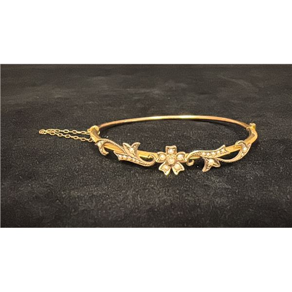 APPROX 9K HINGED BRACELET SET WITH PEARLS (5G)