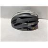 Image 3 : LOT DE 2 CASQUES DE VÉLO BELL AVENUE MIPS, TAILLE M, BLANC/ARGENT, SANS BOÎTE