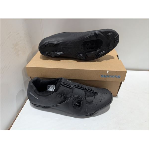 CHAUSSURES DE VÉLO DE MONTAGNE SHIMANO SH-XC300, TAILLE 43 EU, NOIR