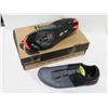 Image 1 : CHAUSSURES DE VÉLO DE ROUTE FEMME PEARL IZUMI W ATTACK, TAILLE 42 EU, NOIR
