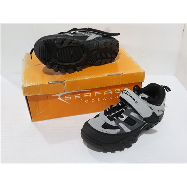 CHAUSSURES DE VÉLO FEMME SERFAS TRAX, TAILLE 36 EU, NOIR/GRIS