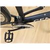 Image 6 : VÉLO DE MONTAGNE GENESIS TRAFIK 1.0 SE HOMME, CADRE MOYEN, NOIR