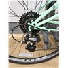 Image 7 : VÉLO HYBRIDE KHS URBAN XCAPE FEMME, PETIT CADRE 15,5 PO, VERT HIVERNAL