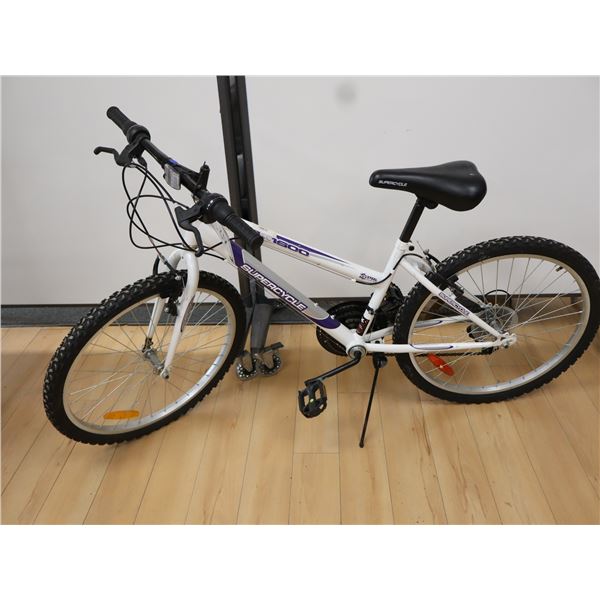VÉLO SUPERCYCLE 24 PO, BLANC, USAGÉ