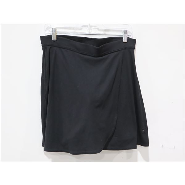 CUISSARDS DE VÉLO FEMME SUGOI, NOIR (1-XL, 5-L, 2-M) + 1 JUPE-SHORT (L)
