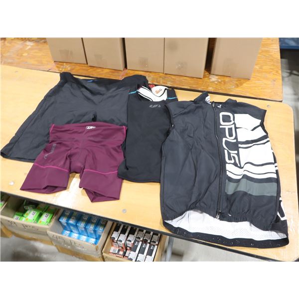LOT DE 5 VÊTEMENTS DE VÉLO ASSORTIS