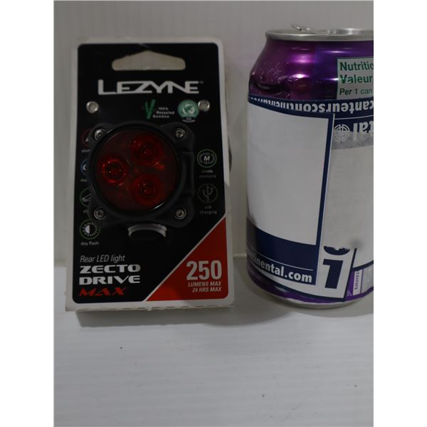 FEU ARRIÈRE LEZYNE ZECTO DRIVE 250 LUMENS