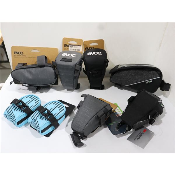 LOT DE 8 SACS DE VÉLO EVOC ASSORTIS