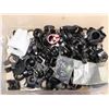 Image 2 : LOT D’ACCESSOIRES DE VÉLO ASSORTIS (BACS NON INCLUS)