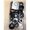 Image 4 : LOT D’ACCESSOIRES DE VÉLO ASSORTIS (BACS NON INCLUS)