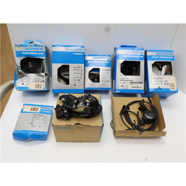 LOT DE 7 ACCESSOIRES SHIMANO ASSORTIS, VENDUS TELS QUELS