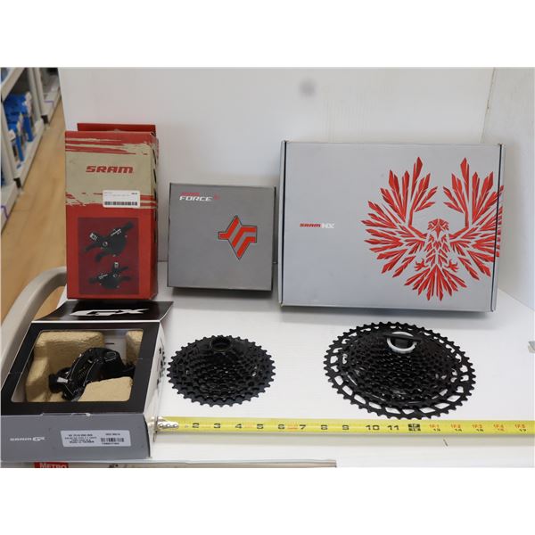 LOT DE 4 PIÈCES SRAM ASSORTIES