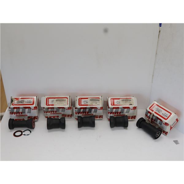 LOT DE 5 BOÎTIERS DE PÉDALIER SRAM ASSORTIS (BAC NON INCLUS)