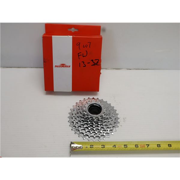 ROUE LIBRE SUNRACE CHROMÉE 9 VITESSES 13-32 DENTS #MFE90