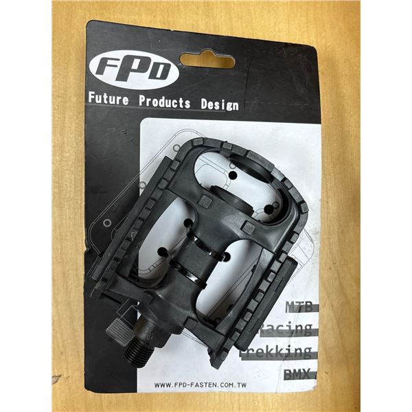 PÉDALES FPD EN RÉSINE NOIRE POUR CALES-PIEDS #92101