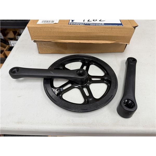 PÉDALIER OXFORD EN ACIER AVEC GARDE-CHAÎNE EN PLASTIQUE 46 DENTS, 170 MM
