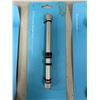 Image 3 : LOT DE 6 PIÈCES TACX ASSORTIES (ATTACHES RAPIDES ET BROCHES D'AXE) (BAC NON INCLUS)