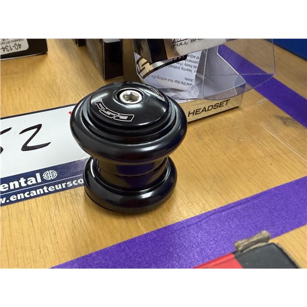 LOT DE 12 PIÈCES DE JEU DE DIRECTION ASSORTIES