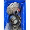 Image 3 : LOT DE PIÈCES DE VÉLO ASSORTIES