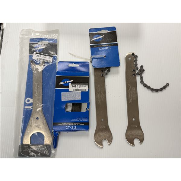 LOT DE 4 ARTICLES PARK TOOL ASSORTIS