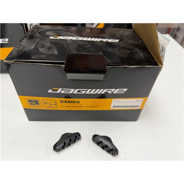 BOÎTE DE 50 PAIRES DE PATINS DE FREIN JAGWIRE ROAD CALIPER 50 MM #BWP1003