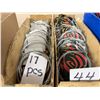 Image 2 : LOT DE 113 CÂBLES DAMCO ASSORTIS (BACS NON INCLUS)