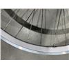 Image 6 : ROUE AVANT ALEXRIMS DM-18 700C ARGENT