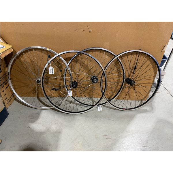 LOT DE 4 JANTES 700 ASSORTIES
