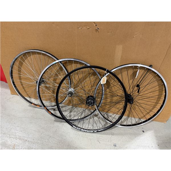 LOT DE 4 JANTES 26 PO ASSORTIES