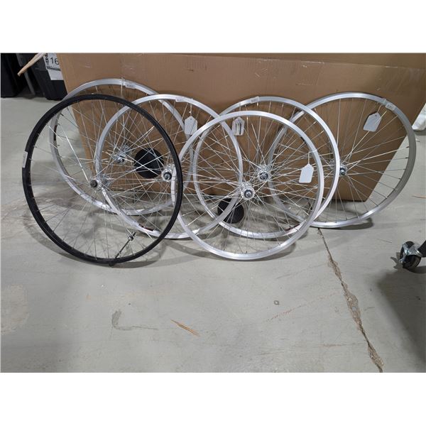 LOT DE 6 JANTES ASSORTIES